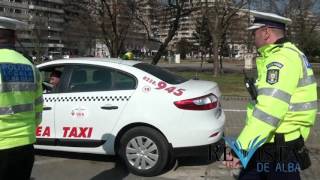 Taximetrist verificat de politia rutiera [upl. by Eupheemia]