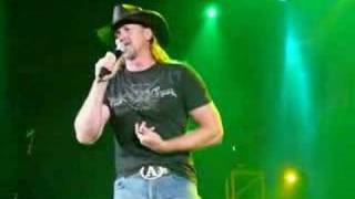 Trace Adkins performing Ladies Love Country Boys [upl. by Minica]