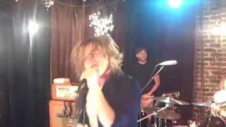 Cage The Elephant  Shake Me Down Live  The Basement [upl. by Neila799]