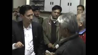 IAS Deepak Rawat angry on a careless doctor IAS Officer [upl. by Zealand]