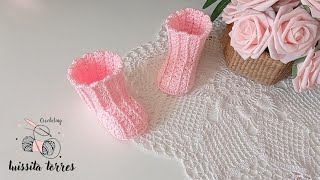 Amaras estas Botitas en Relieve para Bebé a Crochet paso a paso Fácil y Rápido de Hacer Ganchillo [upl. by Yaral]