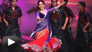 Madhuri Dixit Dance Performance At IIFA 2013 IIFA 2013 [upl. by Kaleb]