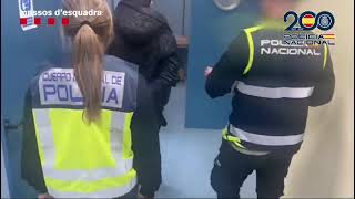 Detenidos 17 aficionados que protagonizaron una riña tumultuaria antes de un partido de fútbol [upl. by Clary]