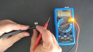 Teste do TRIAC  BTA08  Multímetros Digital e Analógico [upl. by Ozmo649]