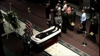 Hundreds of People Pay Respects to Rev Clementa Pinckney Who Was Killed in SC Church Shooting [upl. by Hajan635]