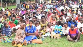 GUKURAKURANWA KWINTAMBWE  NIMUHAGURUKE TUGORORE CHOIR [upl. by Lemaj656]