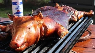 Lechon Asado en Horno a Leña Locos X el Asado [upl. by Yonatan]