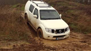 ROATHE 4x4  Nissan Pathfinder R51 Off Road at Avalanche Adventure England [upl. by Grounds]