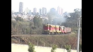 Trem de carga Locomotivas G12  Bauru  2005 [upl. by Roobbie]