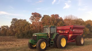 Fendt 820 vs John Deere 7810 [upl. by Effy]