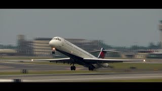 Incredible Delta MD80 Takeoff [upl. by Nasah179]