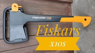 Fiskars x10 How powerful this small axe is [upl. by Agnew846]