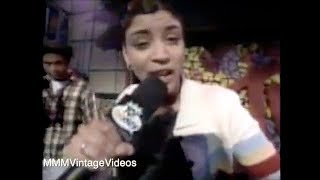 Digable Planets quotRebirth of Slick Cool Like Datquot Live Performance [upl. by Enetsuj457]