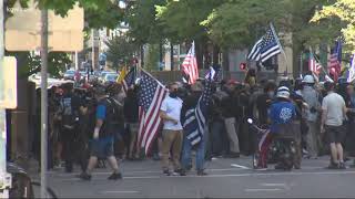 Crowd of altright activists clash with Antifa in violent afternoon demonstrations in Portland [upl. by Nichola]