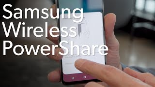 Samsung Galaxy S10 How to use Wireless PowerShare [upl. by Marsha839]