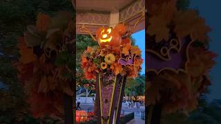 Hong Kong Disneyland in Halloween time 할루윈 할로윈 디즈니할로윈 할로윈디즈니 ディズニー [upl. by Narmis363]