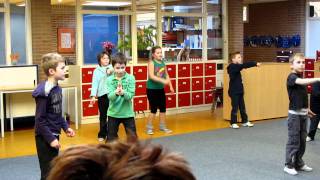 Dansen met groep 5 3 [upl. by Yendyc64]