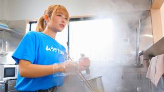 Super delicious ramen made by the cheerful gal manager ラーメン 美人 street food [upl. by Attiuqehs235]