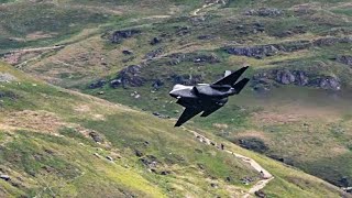 F35 fighter jets x8 from the USAF Valkyries out of Lakenheath in the UK low flying through the Lakes [upl. by Haakon]