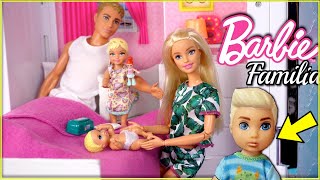 Videos con Bebes de Barbie y Ken  Gimnasia Playa Vacaciones Piscina y Niñera [upl. by Poppy]