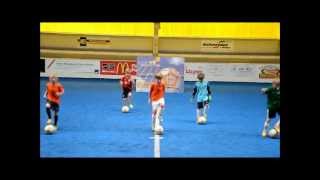 FJuniorenEJunioren goalsports Fußballschule  Ballhandling Skills [upl. by Oicnecserc]