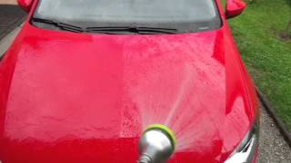 Hydrophobic vs Hydrophilic water behaviour on car paint [upl. by Oicnoel]