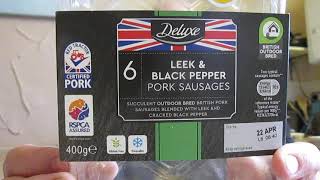 Leek amp Black Pepper Pork Sausage  Lidl Deluxe  £249p  Food Review [upl. by Hobbie486]