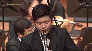 Han Kim plays GRossinis Introduction Theme and Variations for Clarinet and Orchestra [upl. by Abbate787]