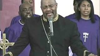 Pastor Marvin Winans sings Well Done [upl. by Kenna]