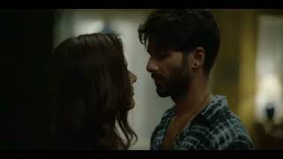 Rashi Khanna Kiss Shahid Kapoor 🥵 [upl. by Alexandros18]