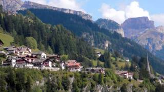 Die Dolomiten  Wolkenstein  St Ulrich  St Cristina  Grödner Tal [upl. by Nicola116]