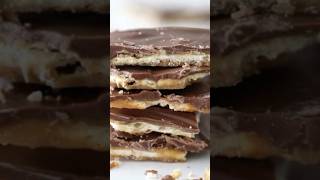 SALTINE TOFFEE BARK [upl. by Lemuel]