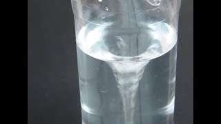 渦巻きをペットボトルで作る How to Make Water Vortex by handmade [upl. by Rotman985]