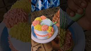 easy and quick Cake decoration ideasfloral Cake design with M1 nozzlecakeyutubeshortsviralcake [upl. by Sillig]