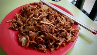 Still one of the best CHAR KWAY TEOW in Singapore BUT 欧南园炒粿條面 Singapore street food [upl. by Yelhak621]