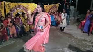 दुल्हन की बहन का सुन्दर डांस Kumaoni shaadi bhabi dance in shaadi [upl. by Nnanaej]