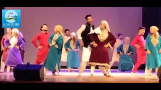 kashmiri Folk Dance Chun Rokh posh [upl. by Ofloda]