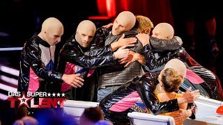 Bruce bringt die Aliens ins Finale  Das Supertalent 2017  Sendung vom 09122017 [upl. by Arin]