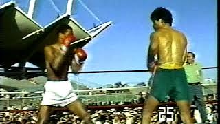 Wilfredo Benitez vs Carlos Palomino [upl. by Airetak]