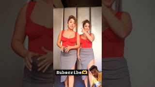 Goldibhi2 twining comedia comedy twinning funny twins humor twinigirls sister twinny [upl. by Close854]