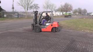 D3520  2500 kg used Toyota 028FDF25 diesel forklift from 2008 [upl. by Giacobo53]