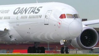 INCREDIBLE Qantas Boeing 7879 Dreamliner CLOSEUP Takeoff  Melbourne Airport Plane Spotting [upl. by Nosnhoj]