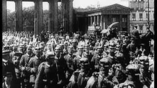 Berlin 19051932 Lebensgefühl awareness of life [upl. by Ymmor]