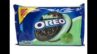 Mint Creme Oreos Unwrapping DELICIOUS [upl. by Slocum]