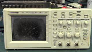 EEVblog 690  TDS220 Oscilloscope Autopsy [upl. by Eitirahc]