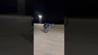 Yz 250 wheeliedirtbike wheeliebike stunt bikelife nopanic [upl. by Ardnuyek]