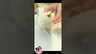 SLICING CRUNCHY SHINKO PEAR sweet shinkopear yummy fruit pear [upl. by Thgirw]