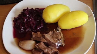 Dutch Oven Rehkeule in PortweinAhornsirup Sauce mit fruchtigem Portwein Rotkohl [upl. by Atinnor]