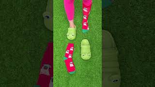 Worm slippers 🐛🐛 Dog socks 🐶🐶 love satisfying trending [upl. by Lindon]