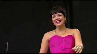 Lily Allen  Smile Live At Glastonbury 2007 VIDEO [upl. by Eirallih]